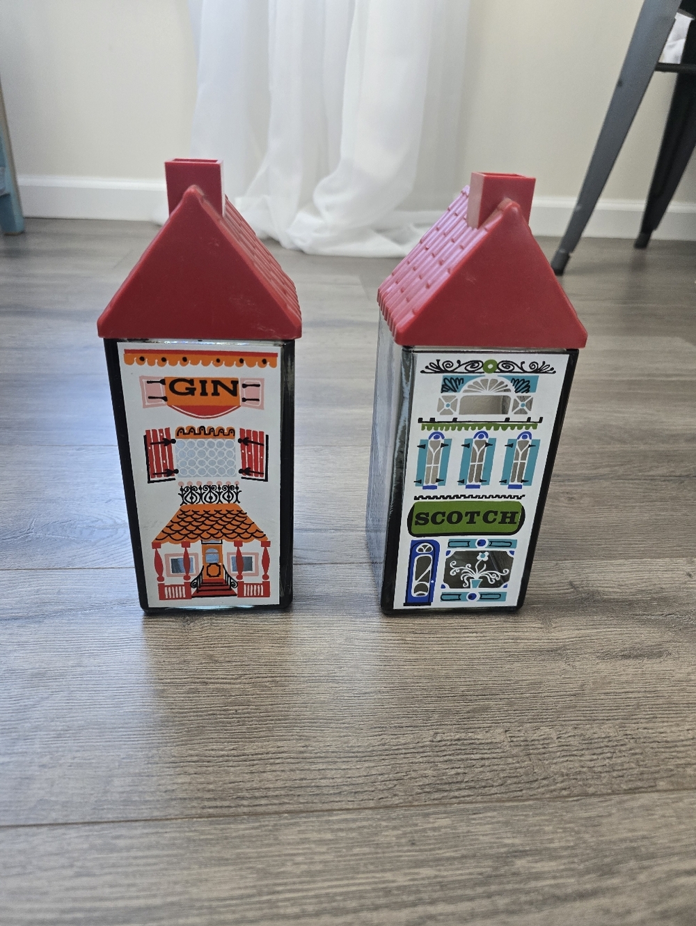 Vintage MCM Nuline Liquor Bottle Scotch & Gin Bar House Decanter Set Of 2